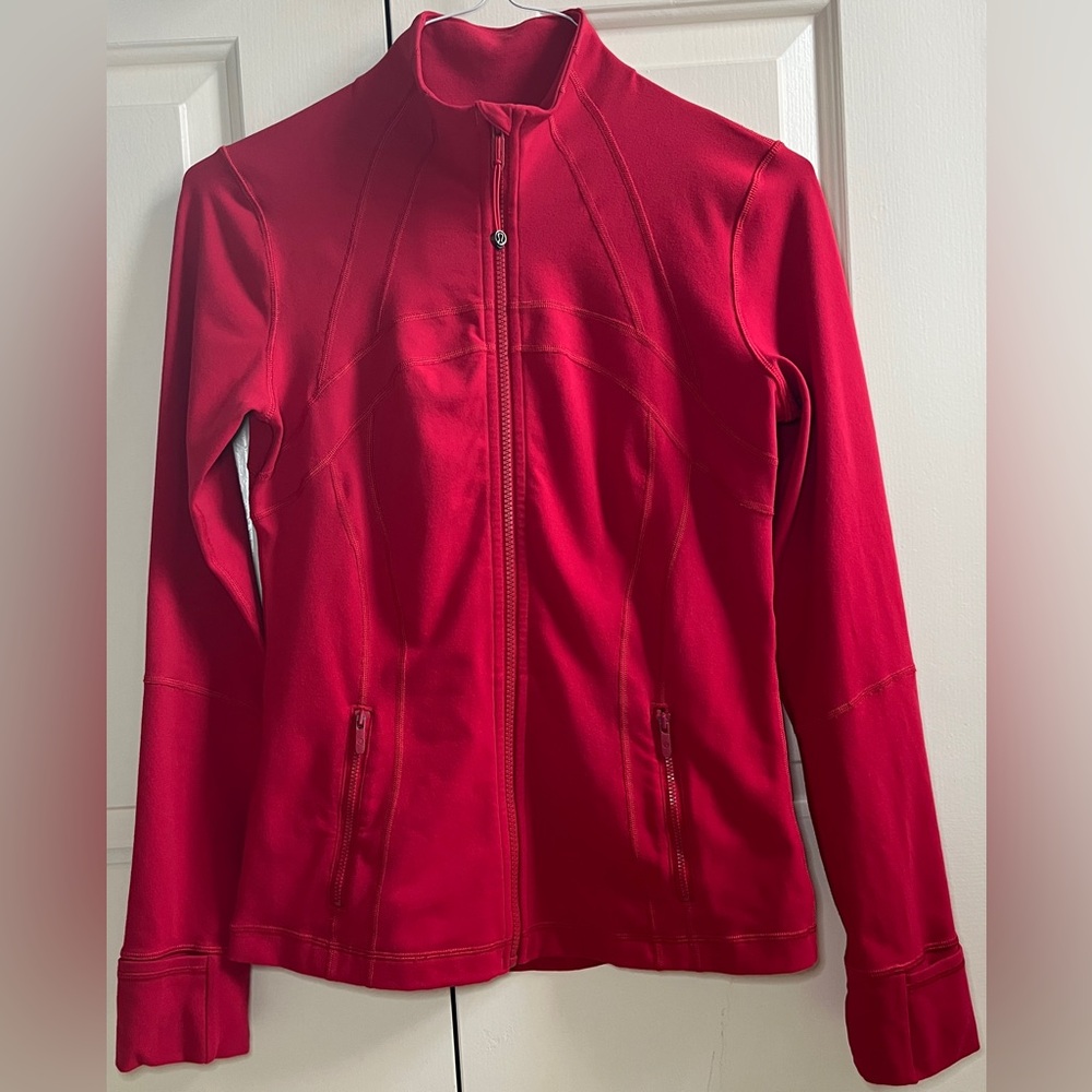 🍒LULULEMON sz 8 DEFINE Jacket DARK RED Lipstick Red *LUON ~ VVHTF COLOR!!